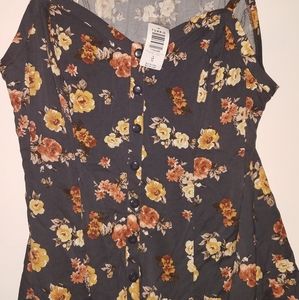 Torrid size 4 tank